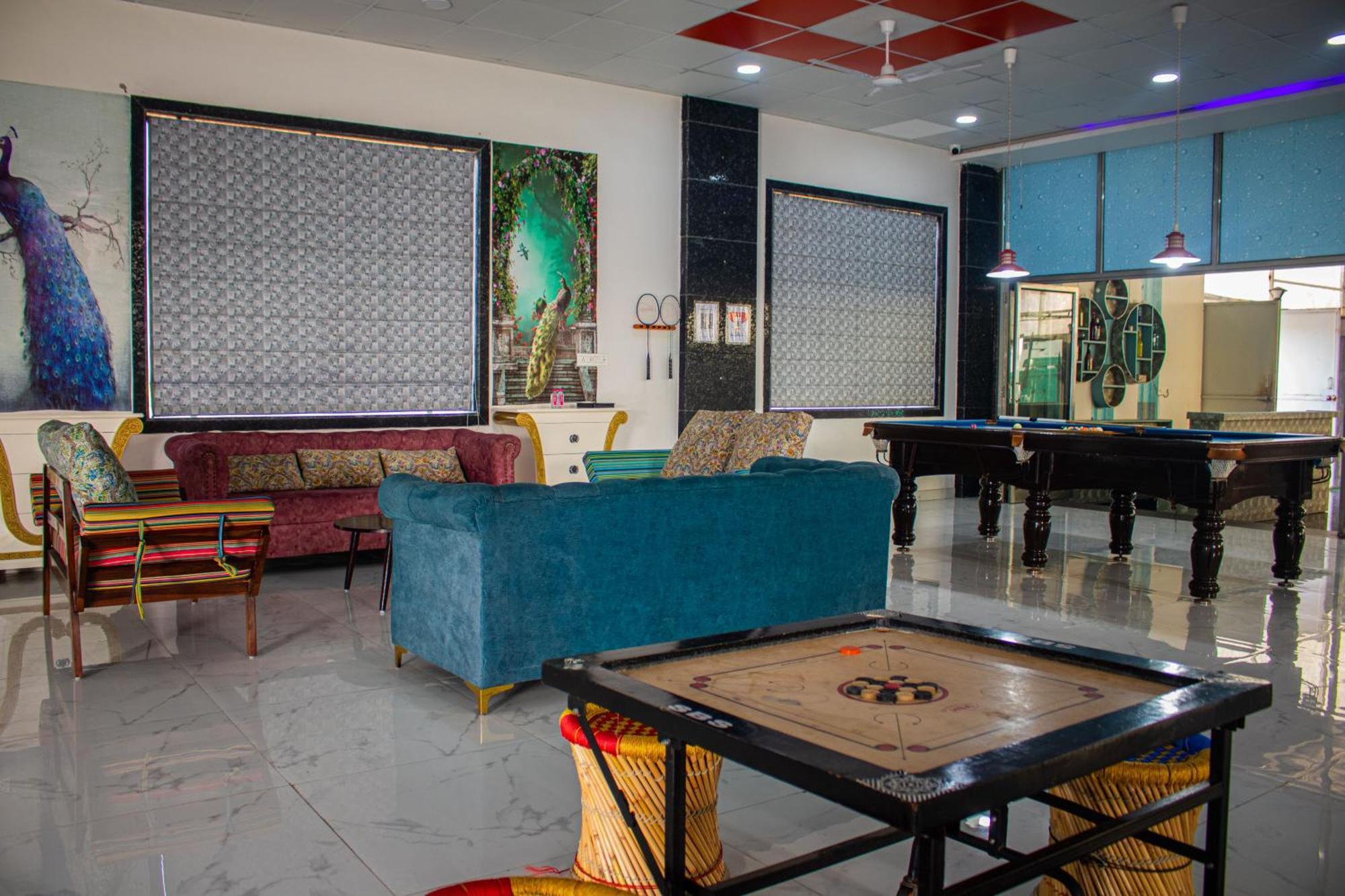 Iris Heaven'Z By Radha Rani Resort Jaipur Exterior foto